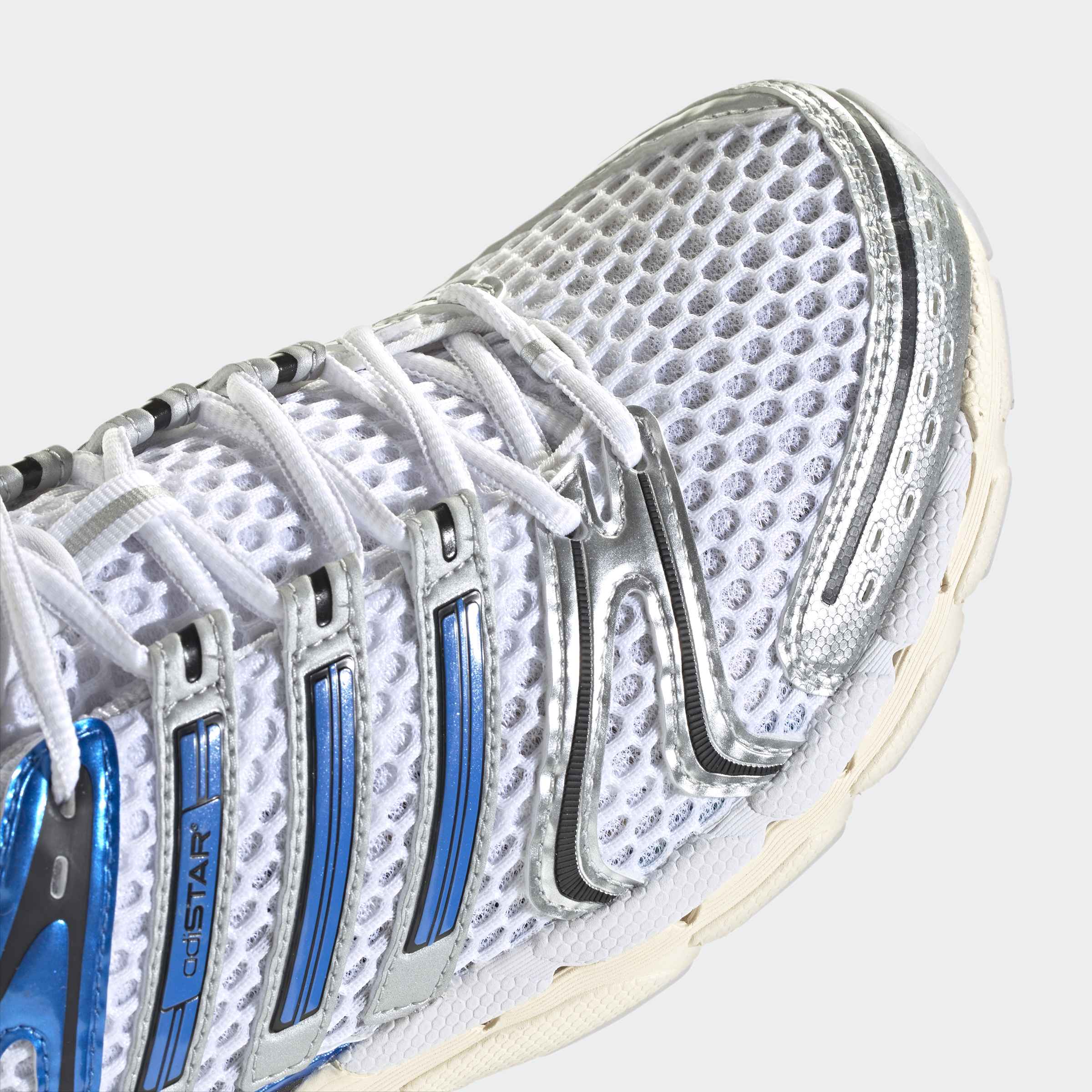Men's adidas Originals Adistar Control 5 Shoes Cloud White / Lucid Ray Blue / Dash Grey