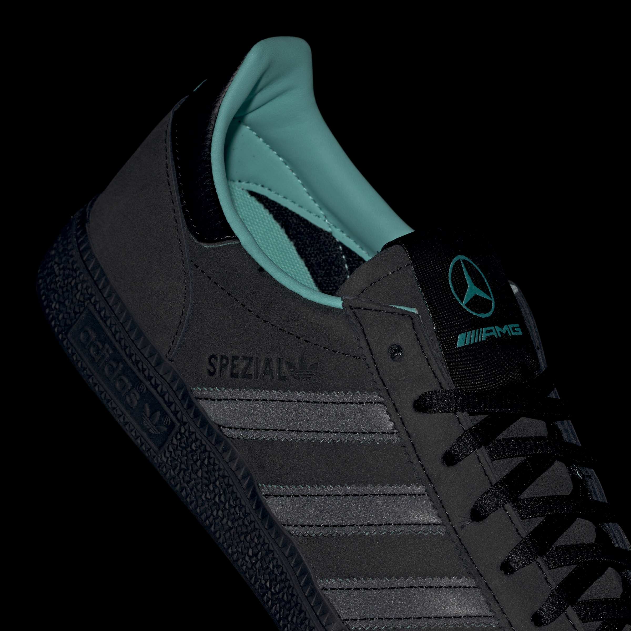 Men's adidas Originals Handball Spezial Mercedes Shoes Core Black / Semi Mint Rush