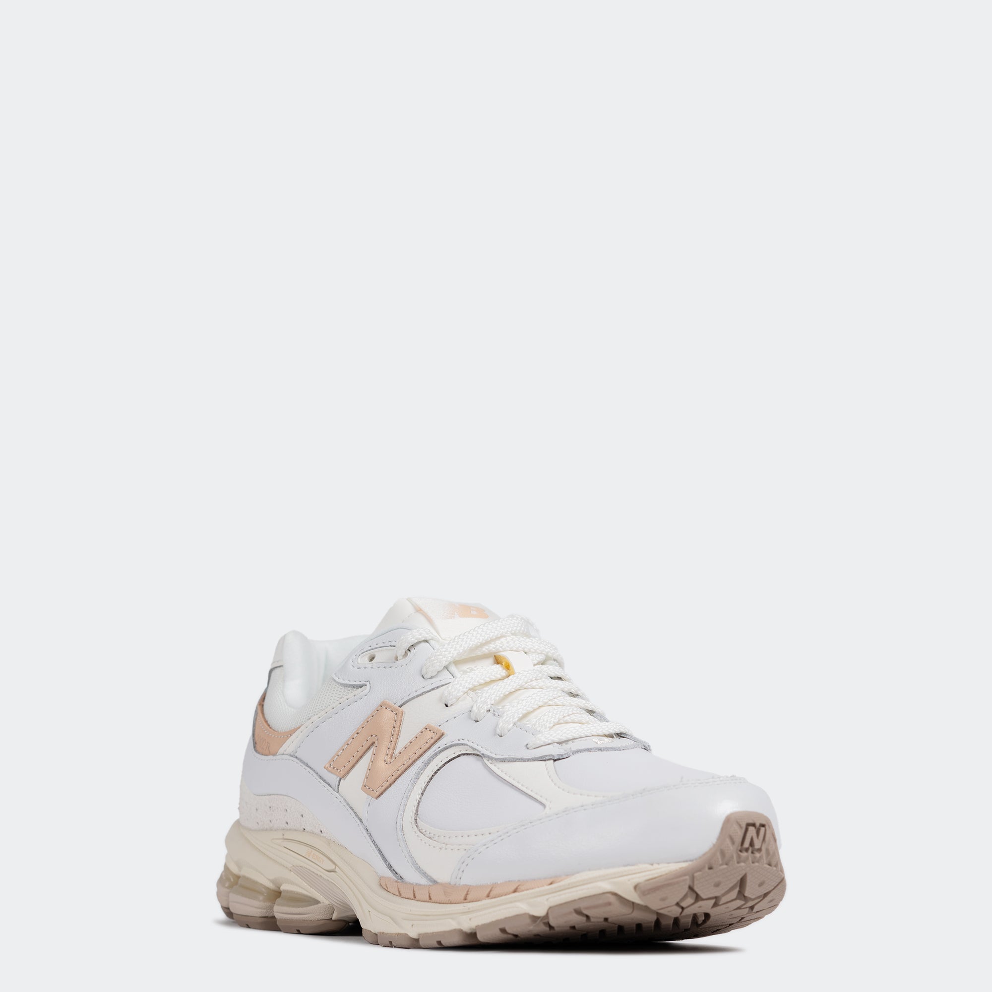 Men's New Balance 2002R Shoes White Tan