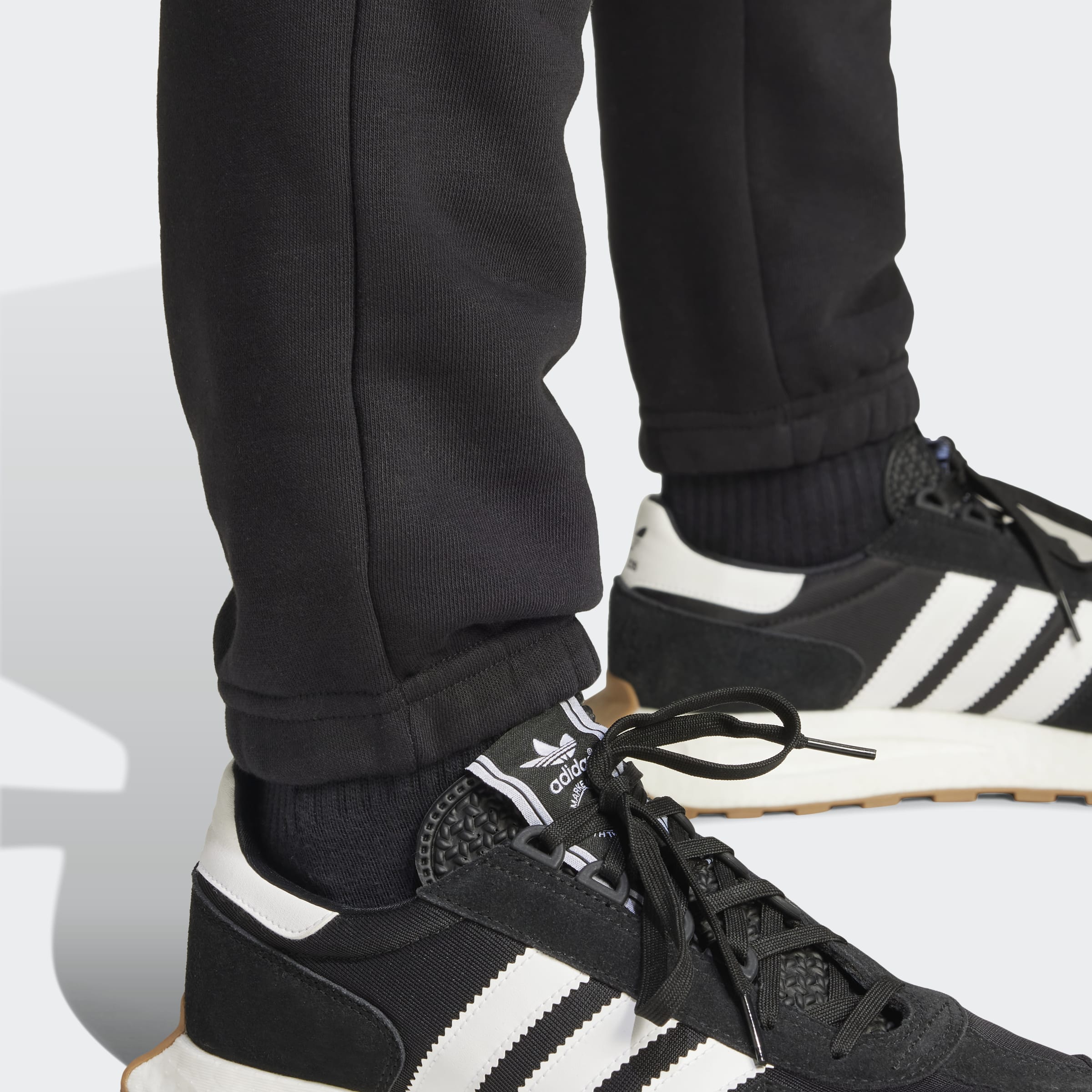 Men's adidas Originals Trefoil Essentials Pants Black