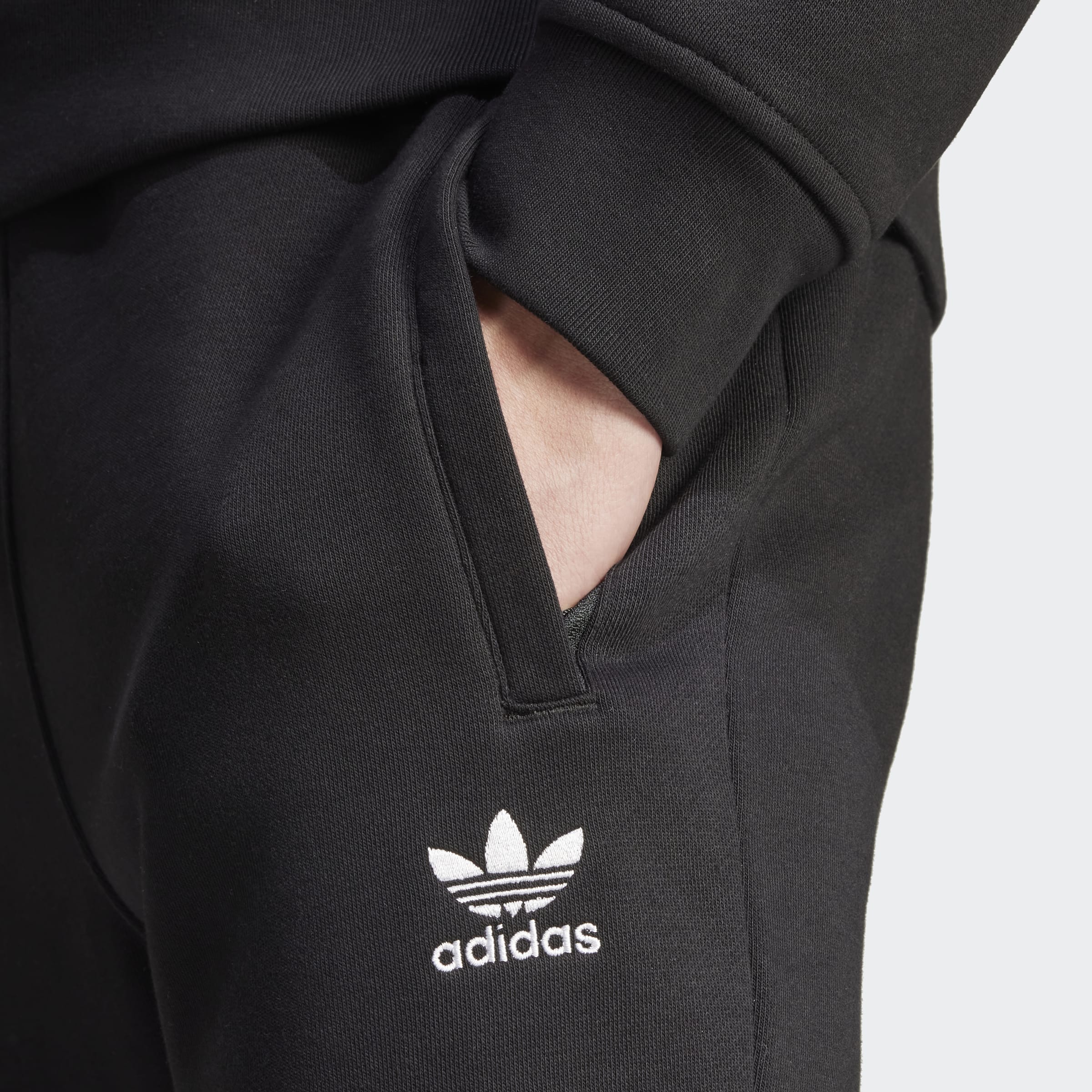 Men's adidas Originals Trefoil Essentials Pants Black