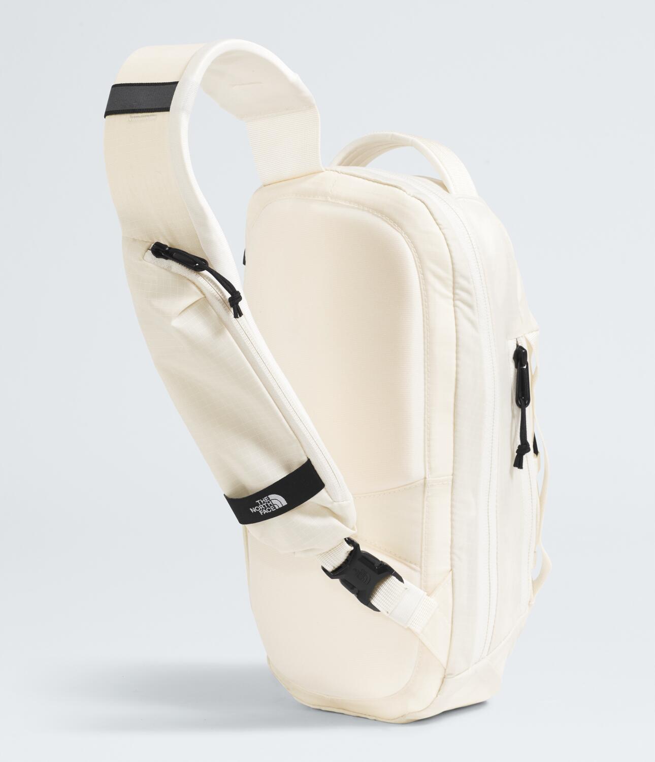 The North Face Borealis Sling Gardenia White / TNF Black