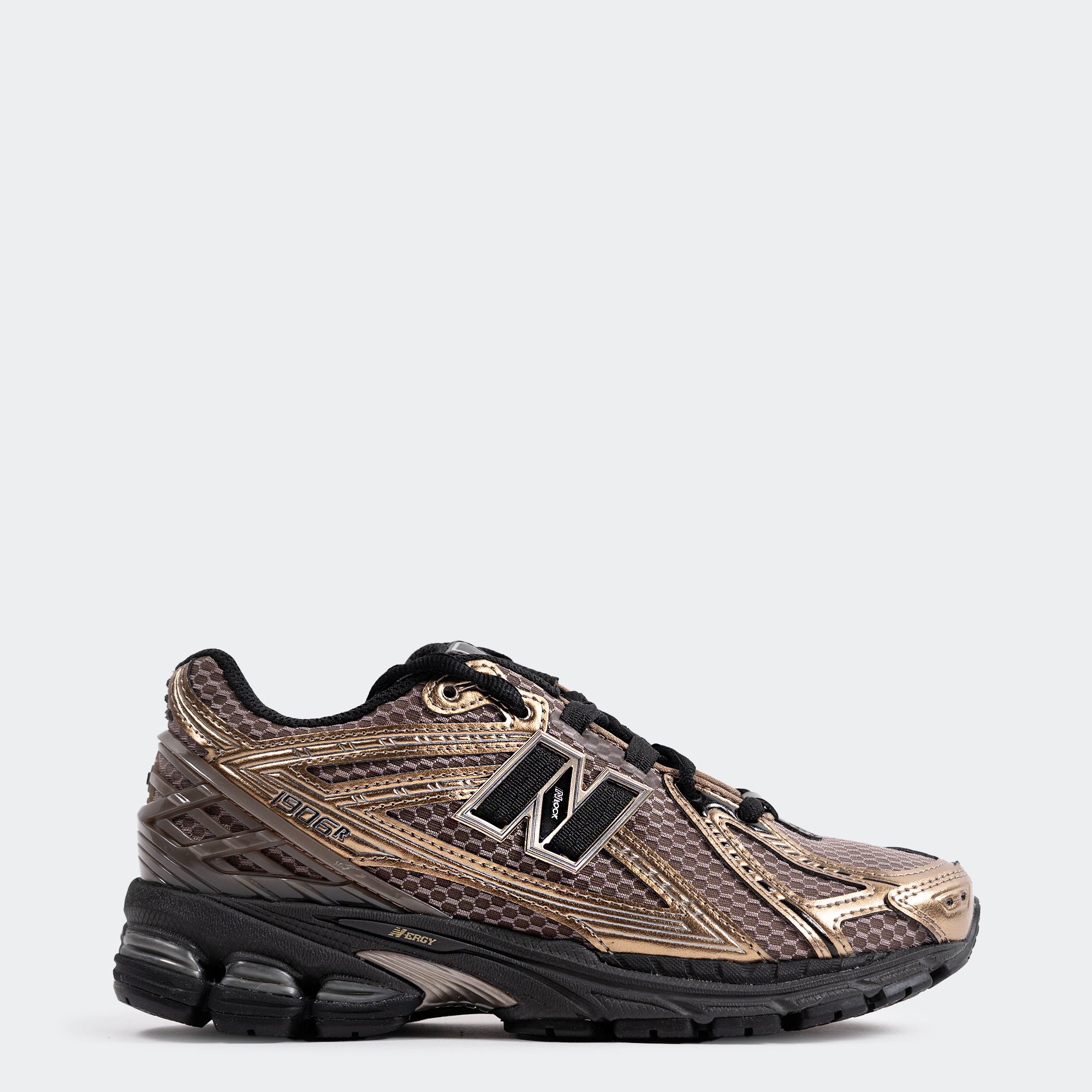 Unisex New Balance 1906R Shoes Mushroom / Black / Metallic