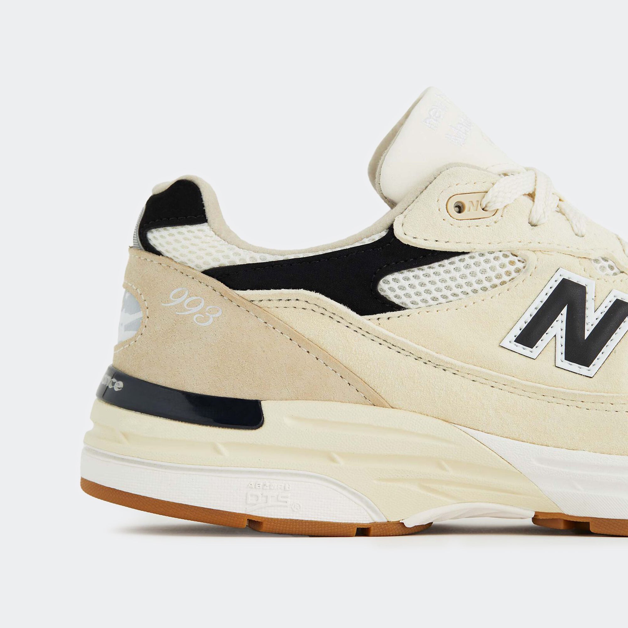 Unisex New Balance Made in USA 993 Shoes Sea Salt