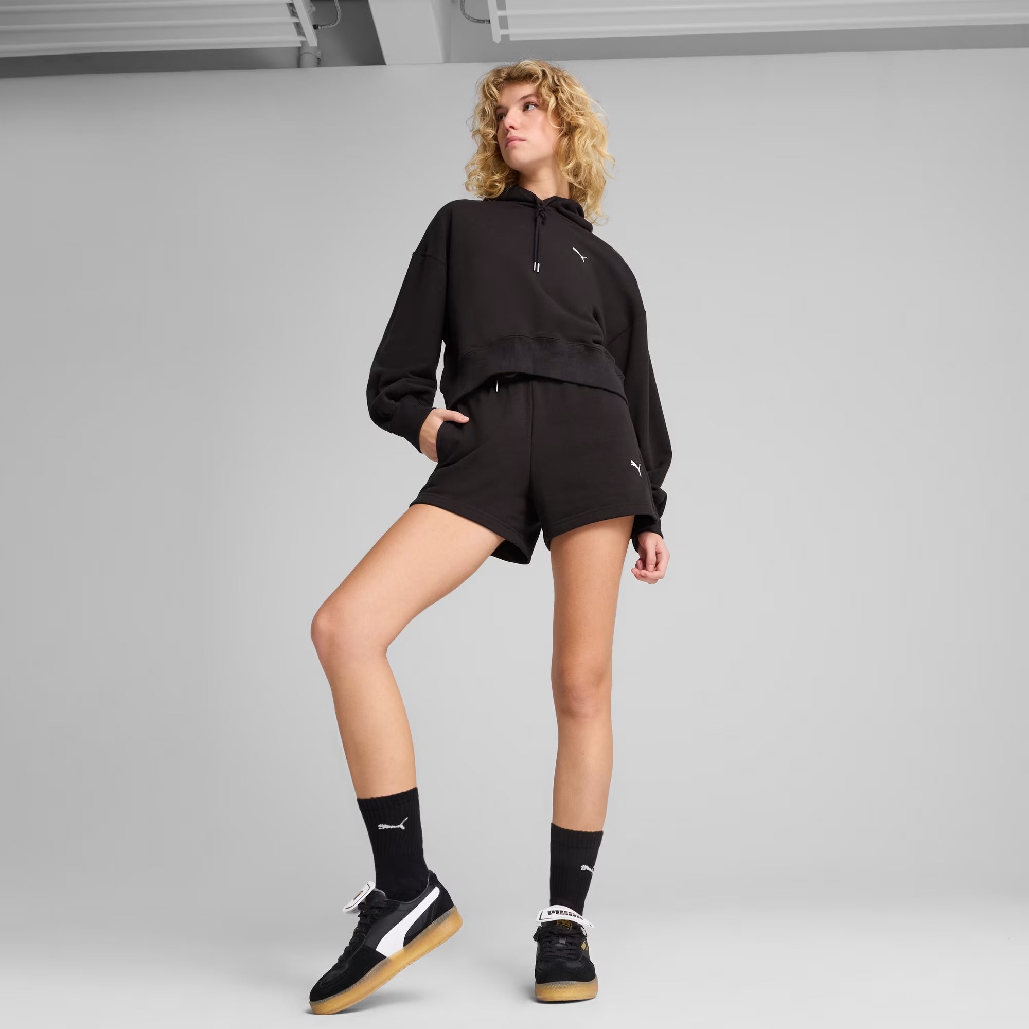 Women's PUMA Wardrobe Essentials Relaxed Cropped Hoodie Black