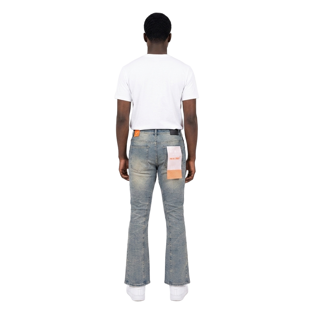 MAXWELL | Studded Bootcut Jeans in Light Vintage