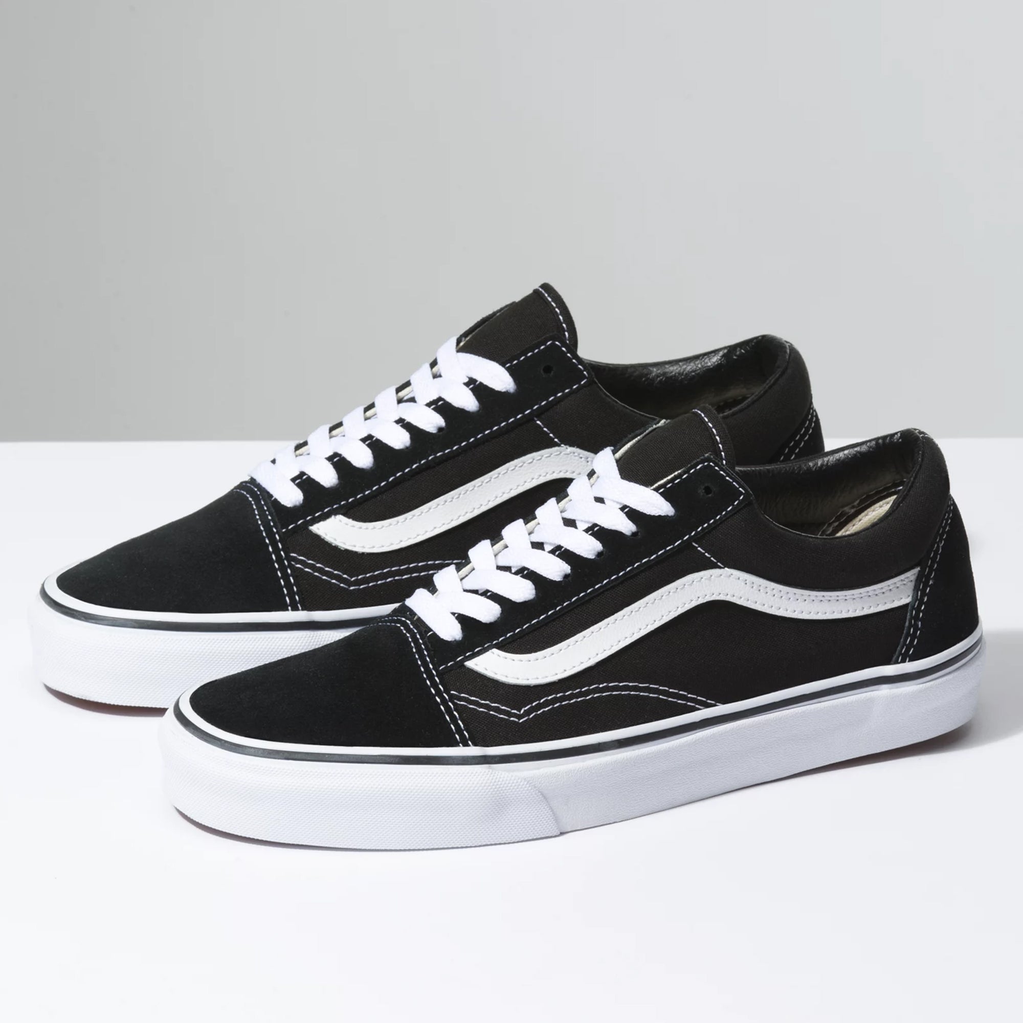 Unisex Vans Old Skool Shoes Black/White