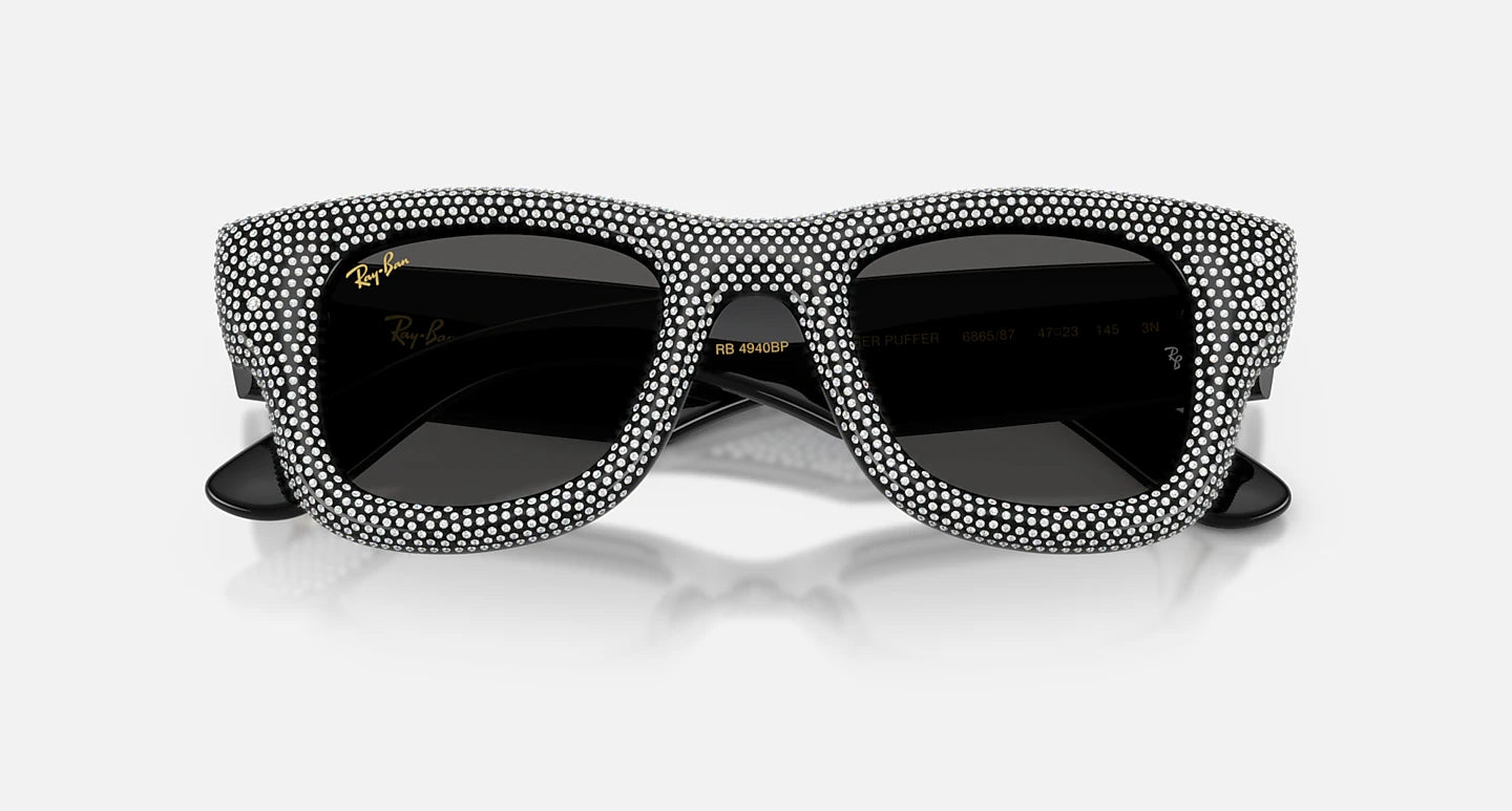 Ray-Ban Wayfarer Puffer Crystal Pavé Sunglasses Polished Black & Strass Pavé