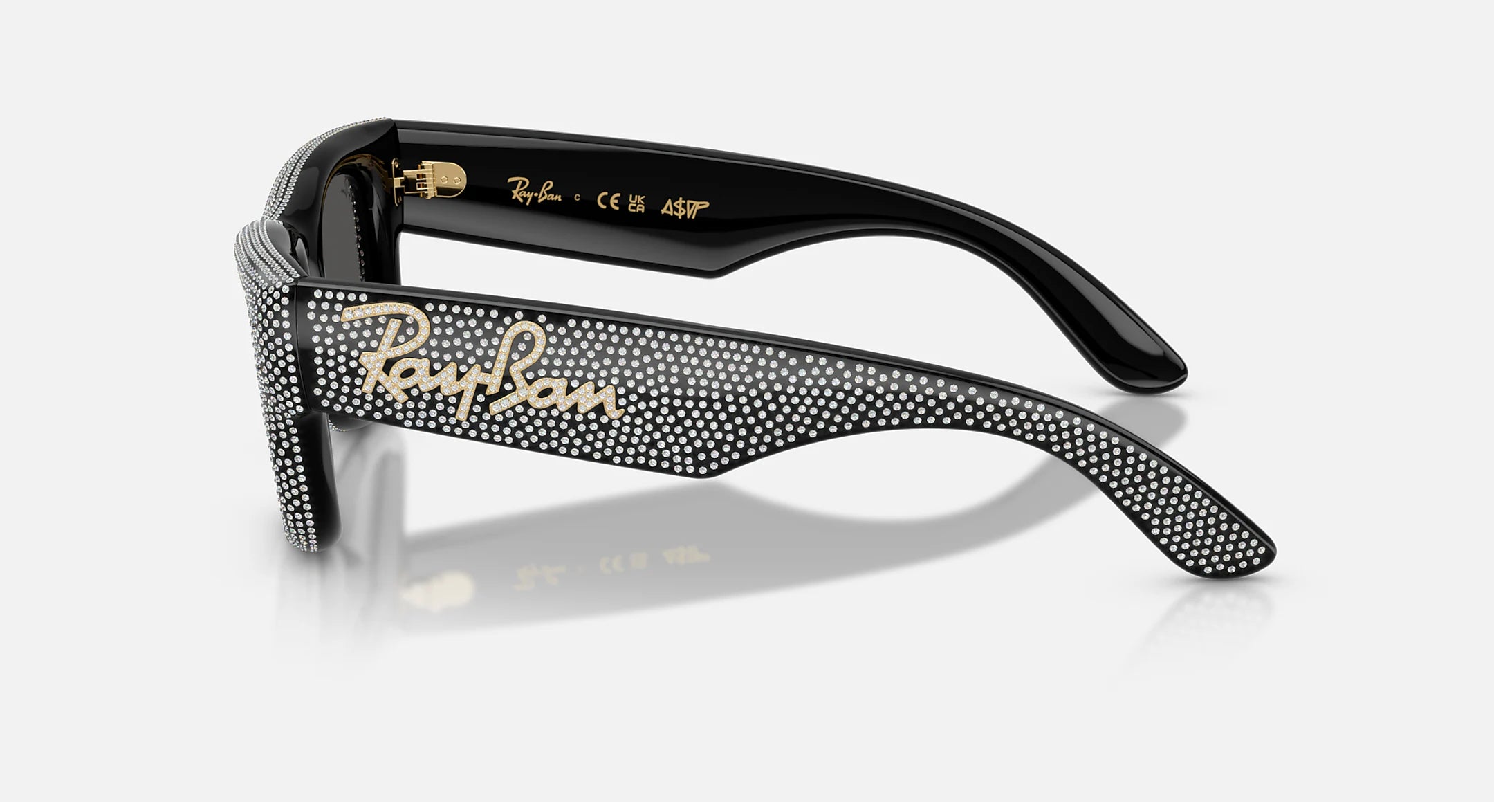 Ray-Ban Wayfarer Puffer Crystal Pavé Sunglasses Polished Black & Strass Pavé