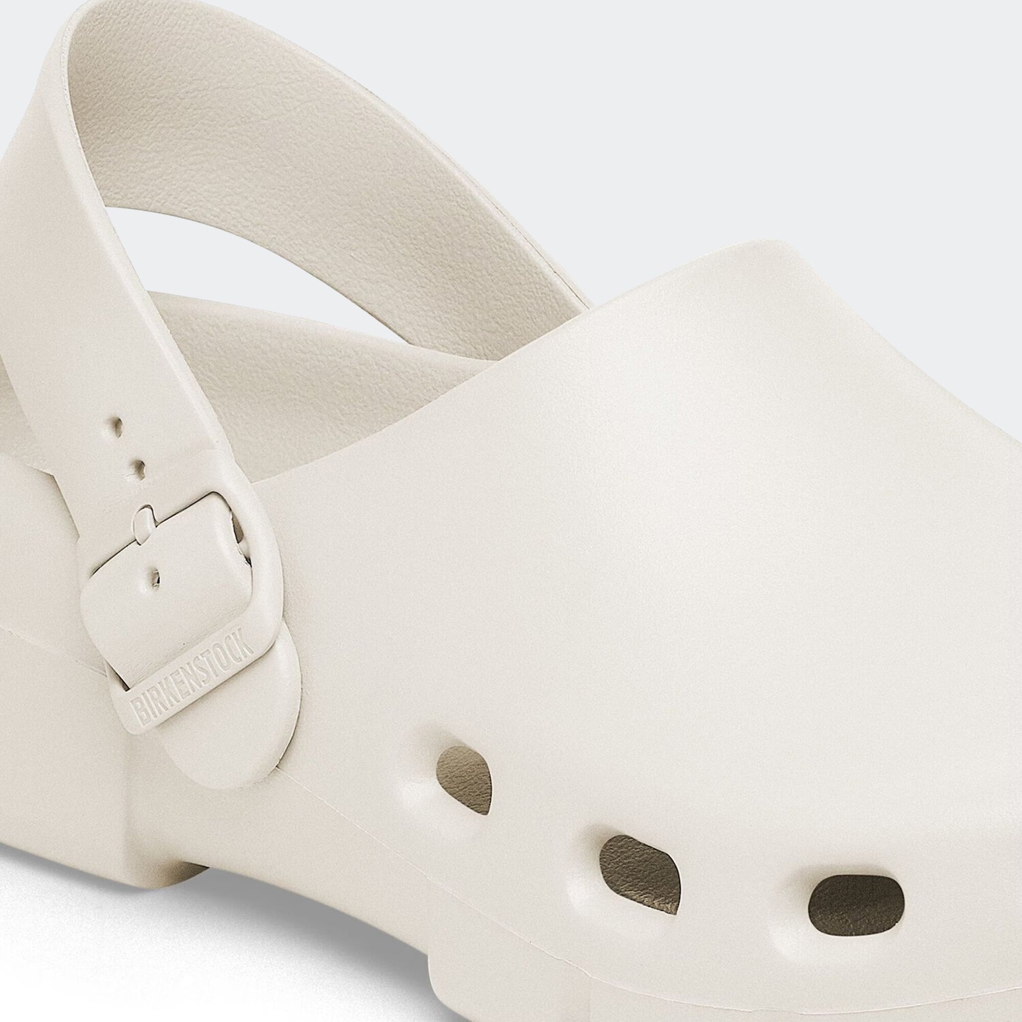 Men's BIRKENSTOCK Birki Flow Clogs Eggshell