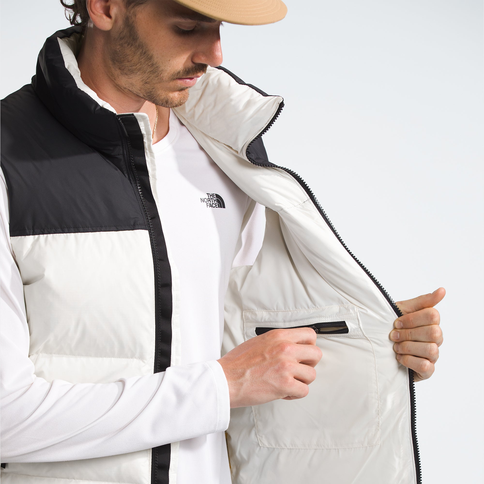 Men's The North Face 1996 Retro Nuptse Vest White Dune