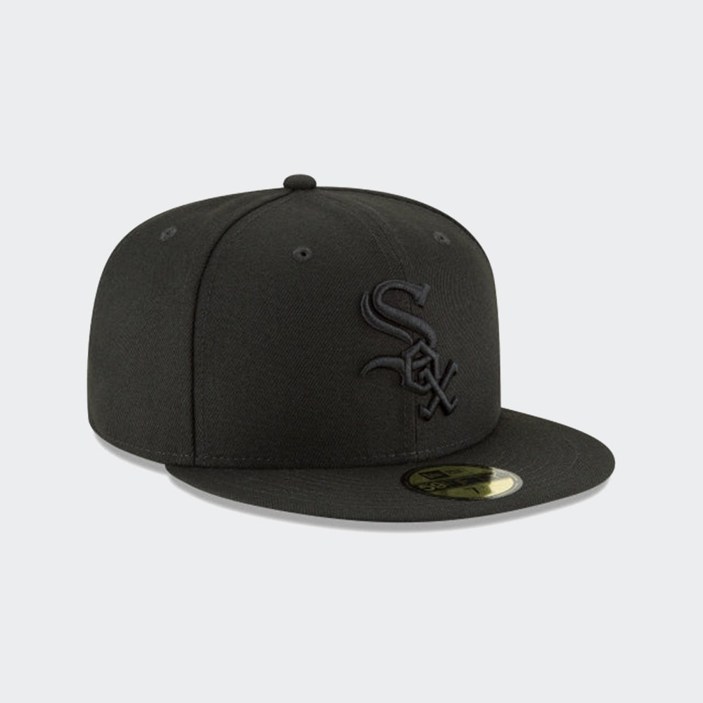 New Era Chicago White Sox Blackout Basic 59FIFTY Fitted
