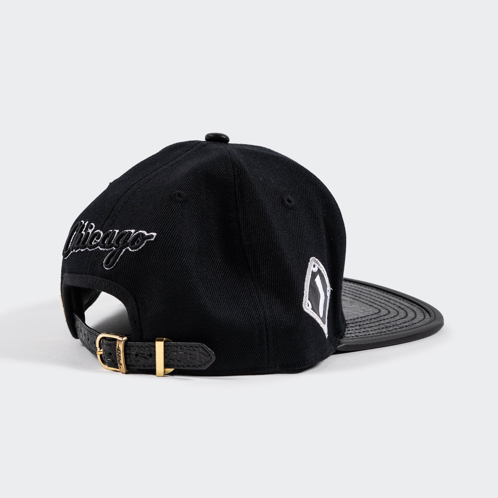 Pro Standard Chicago White Sox Strapback Hat Black