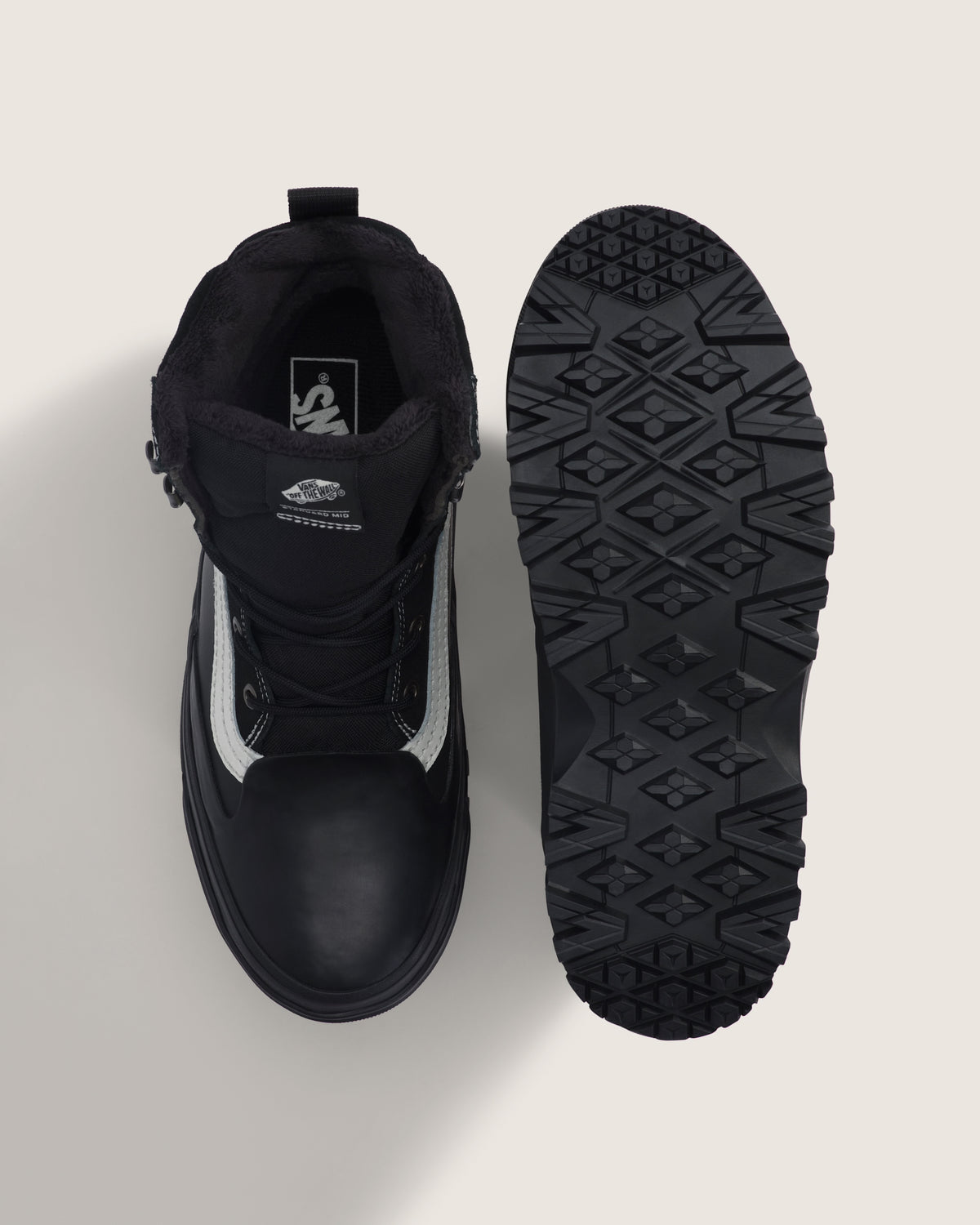 Men's Vans Standard Mid 2.0 Boots Black/White