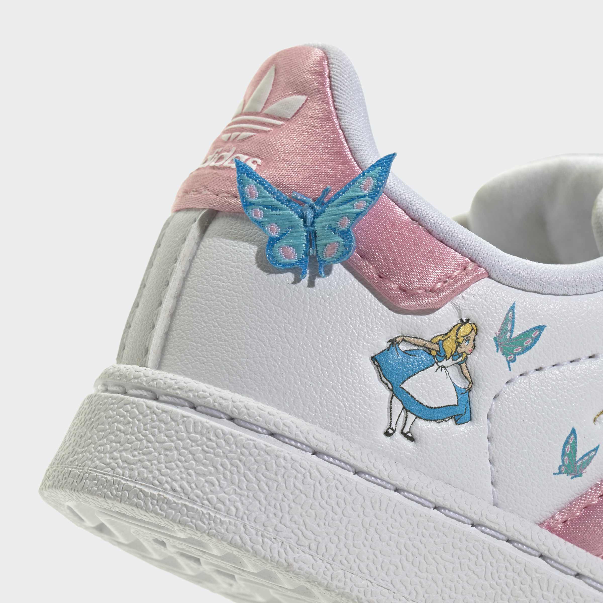 Toddlers adidas Originals Disney Superstar II Comfort Closure Shoes Alice in Wonderland