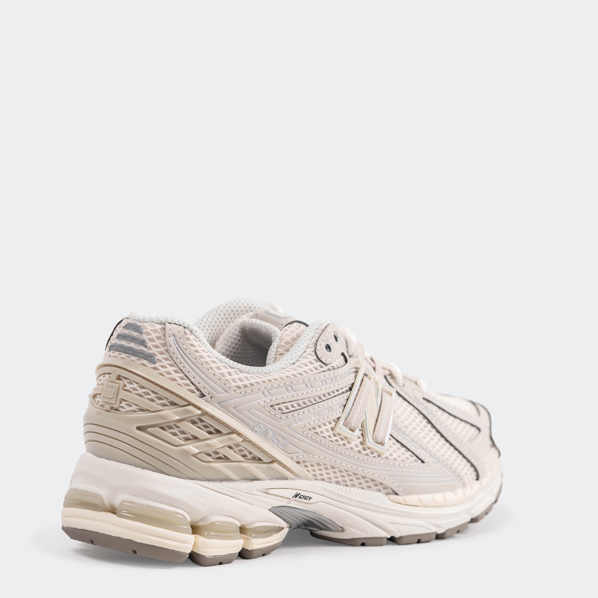 Unisex New Balance 1906R Shoes Timberwolf