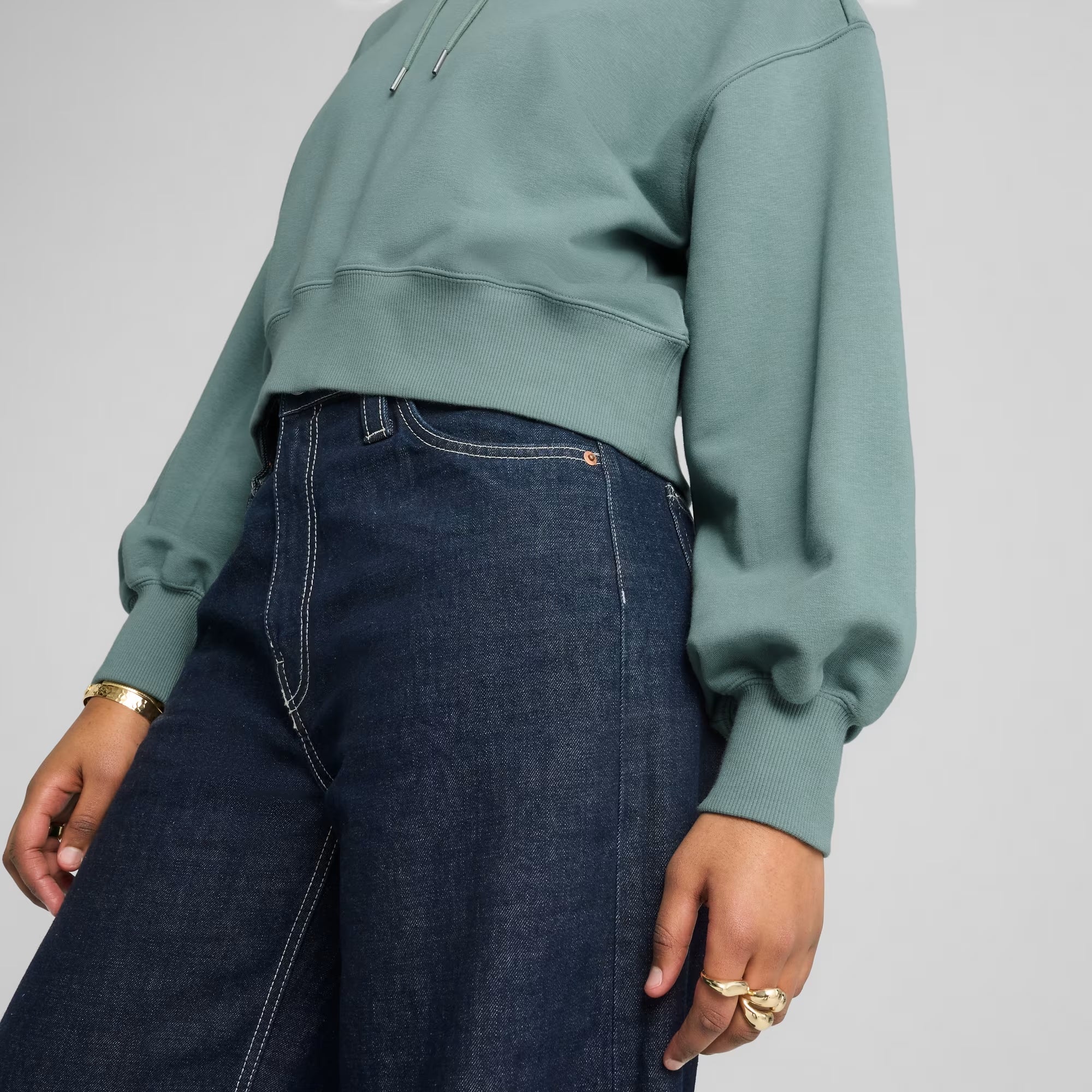 Women's PUMA Wardrobe Essentials Relaxed Cropped Hoodie Green Moon