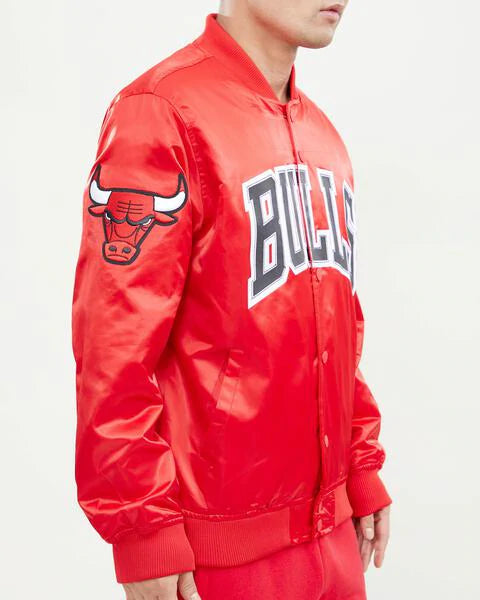 Men’s Pro Standard Chicago Bulls Satin Jacket Red
